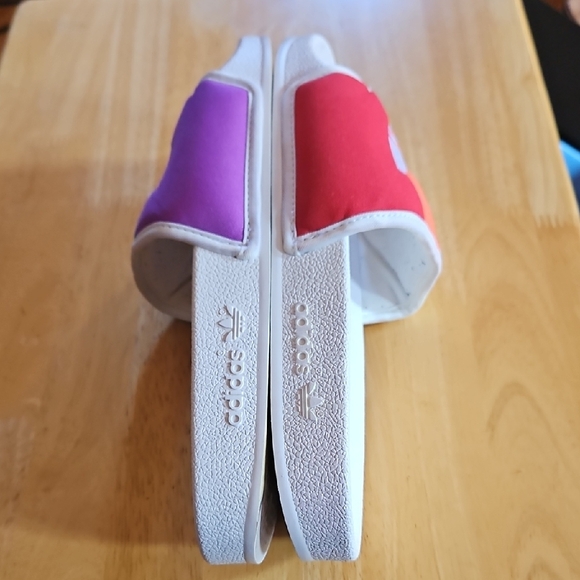 Adidas Adilette Pride Slides - Picture 7 of 10